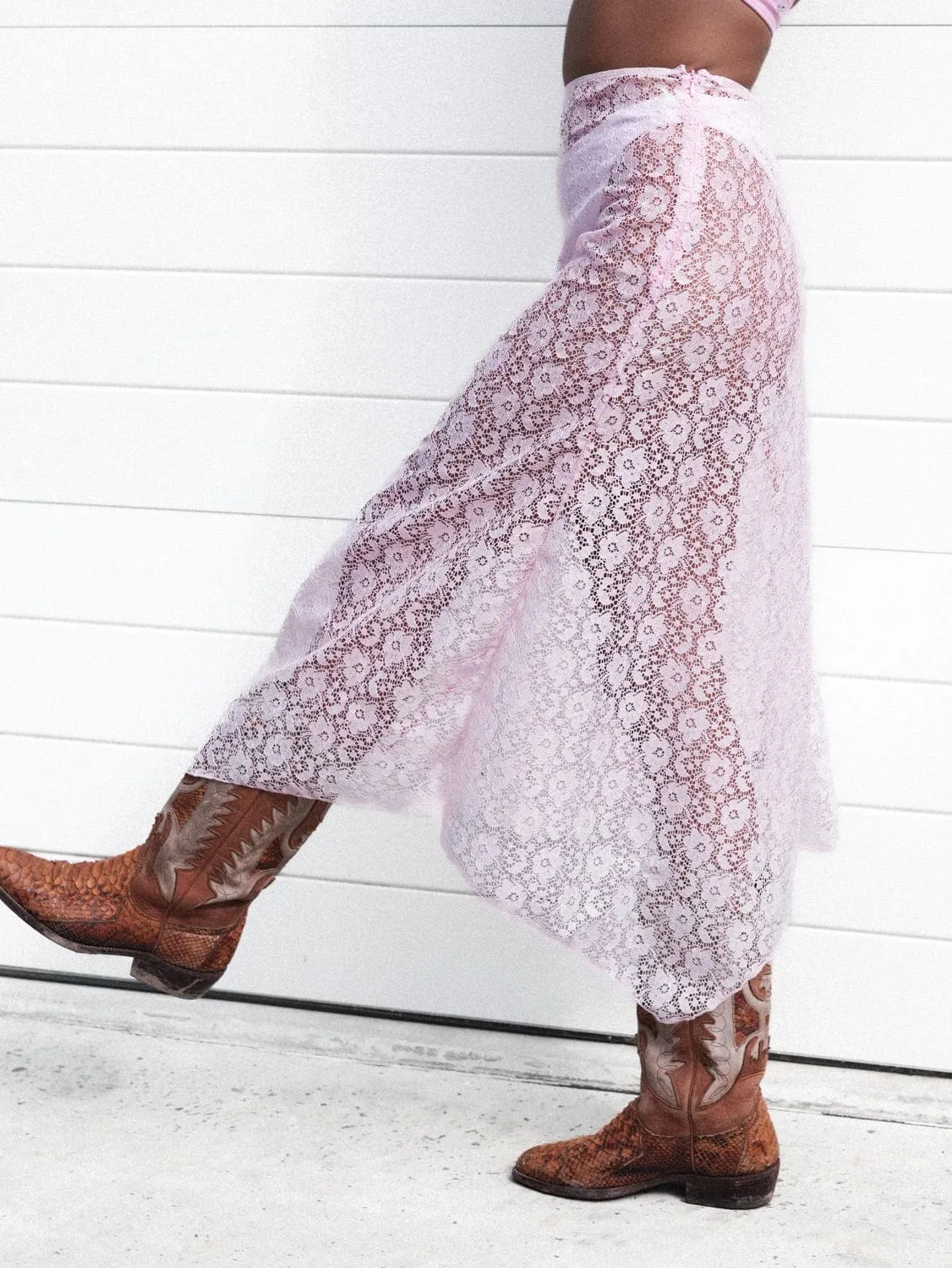AURORA MIDI SKIRT - PINK LACE