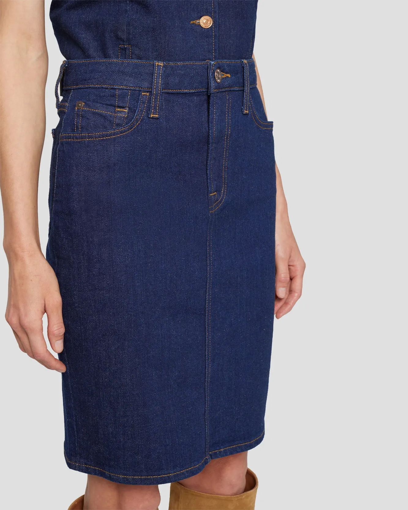 Easy Pencil Skirt in Magnolia
