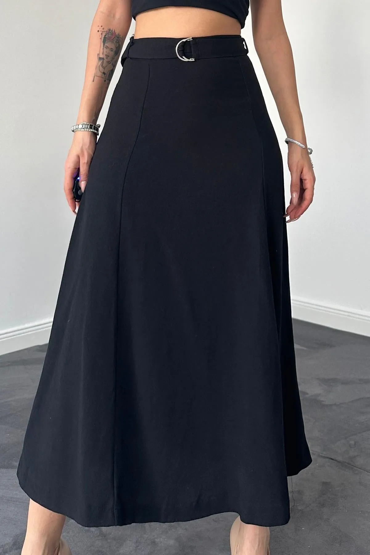 ELS Belted Skirt - Black - Batumi