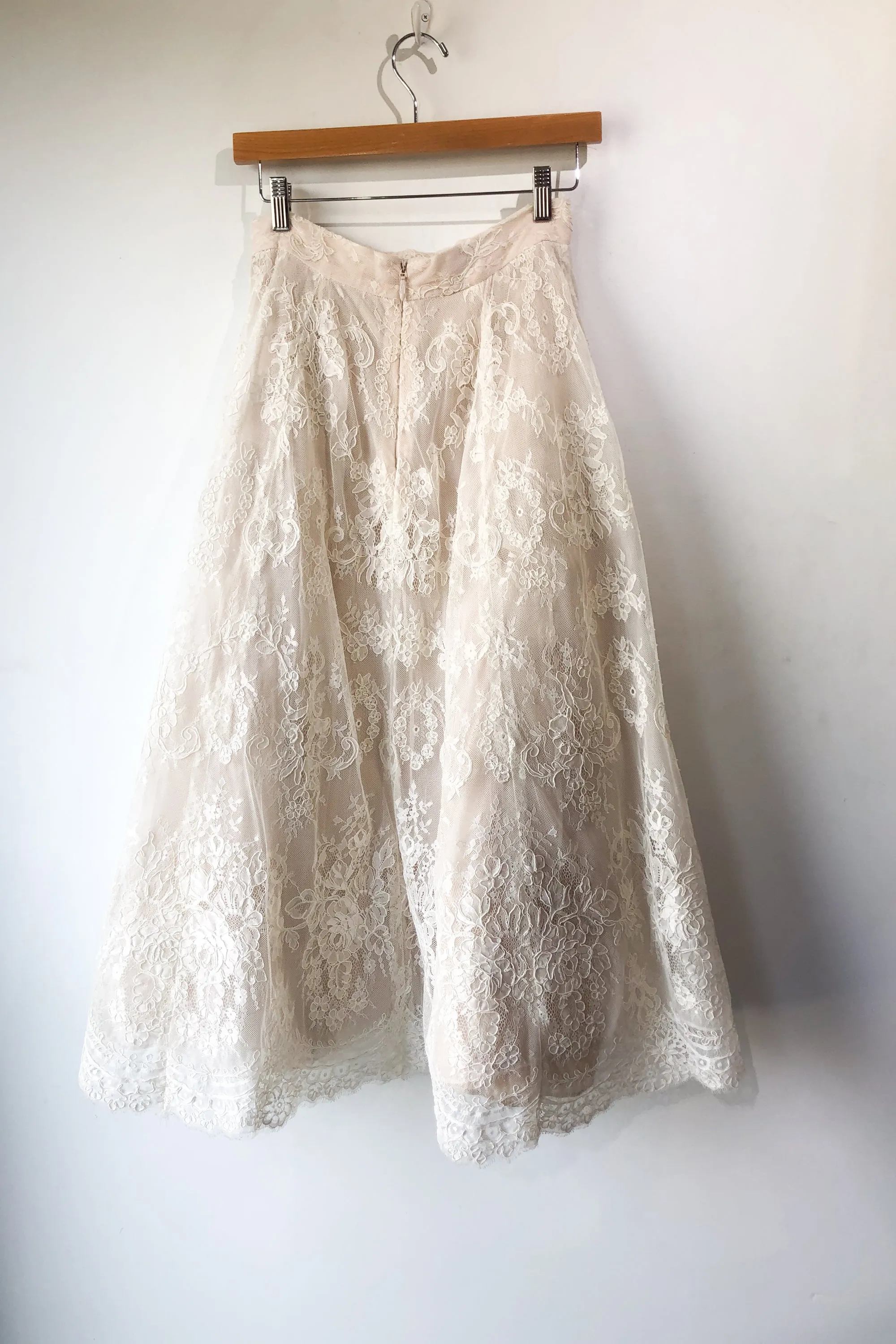Monique Lhuillier Wedding Skirt