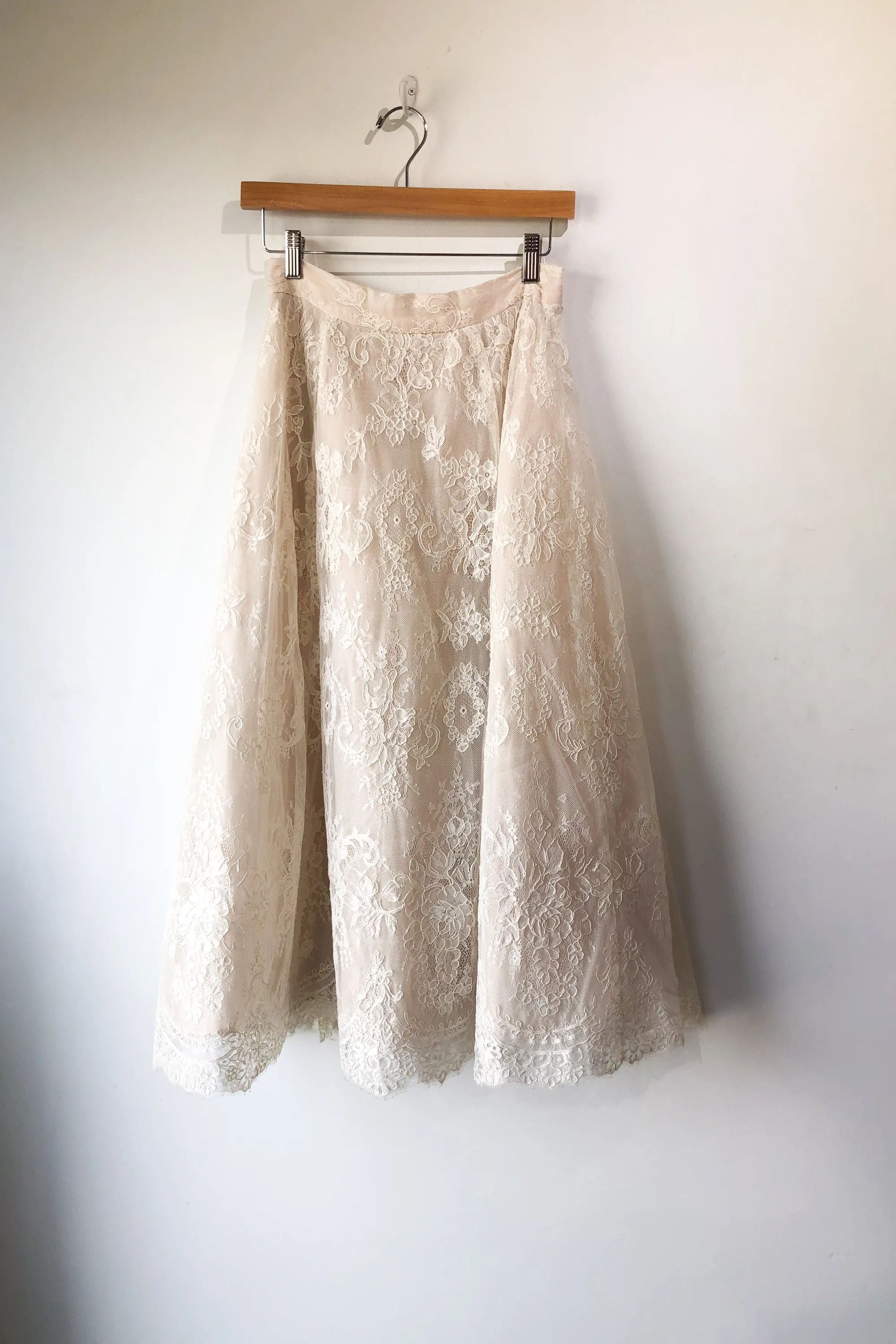Monique Lhuillier Wedding Skirt