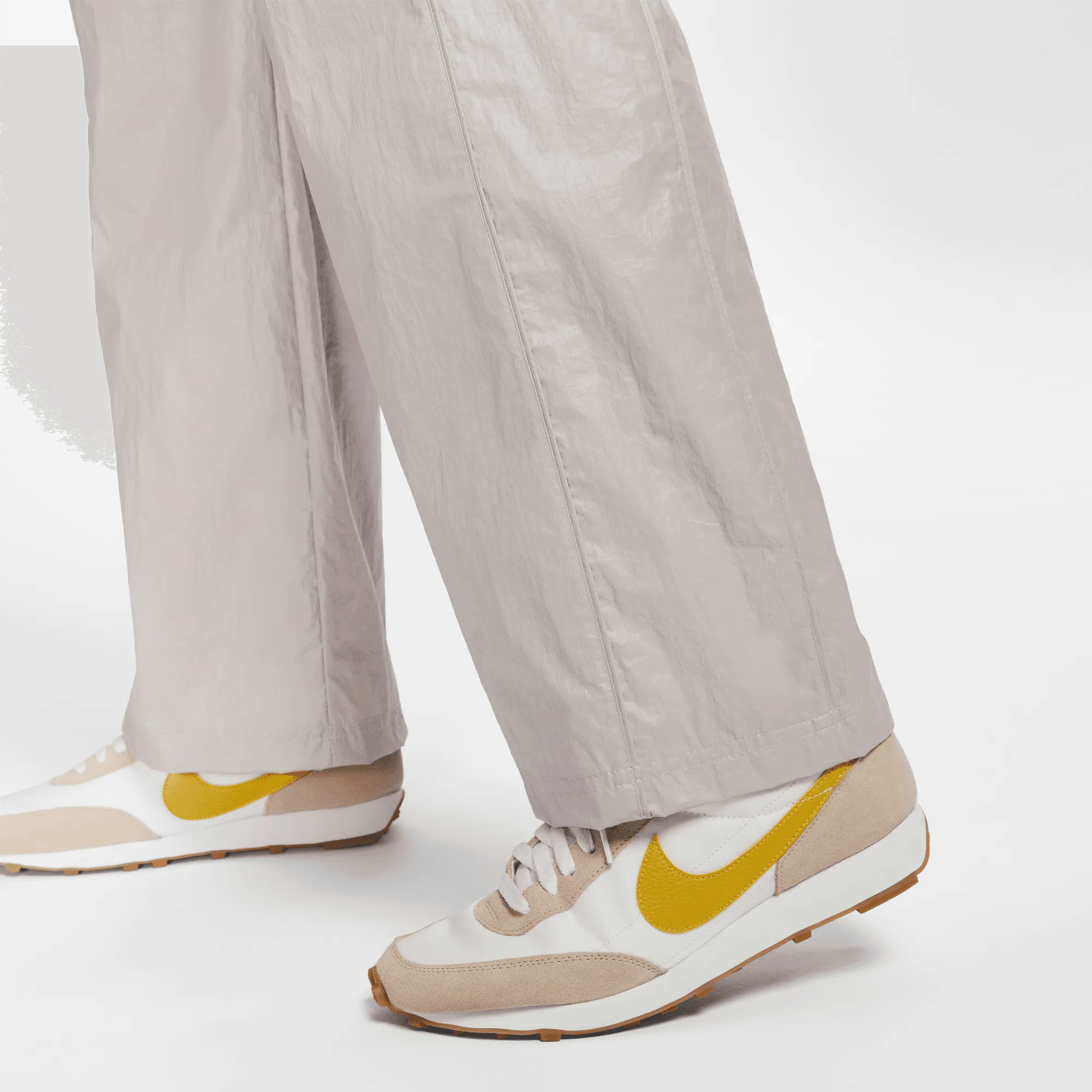 NIKE WINDRUNNER WOMEN'S WOVEN HIGH-WAISTED OPEN-HEM PANTS