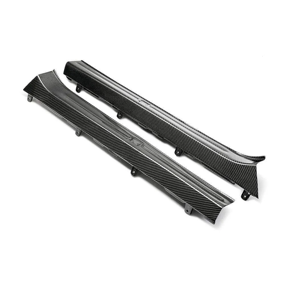 Seibon OEM-Style Carbon Fiber Door Sill Plates (09-20 R35 GT-R)