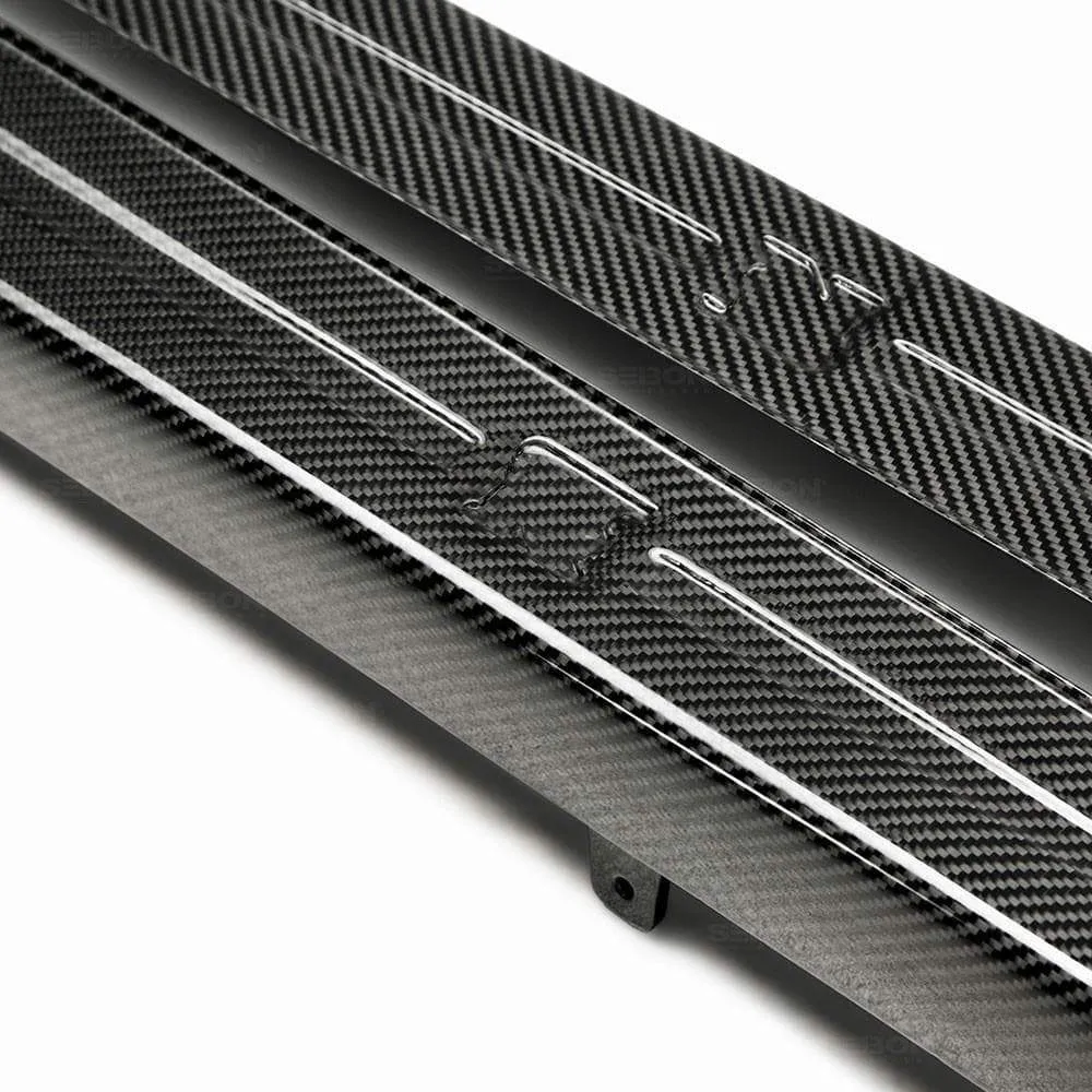 Seibon OEM-Style Carbon Fiber Door Sill Plates (09-20 R35 GT-R)