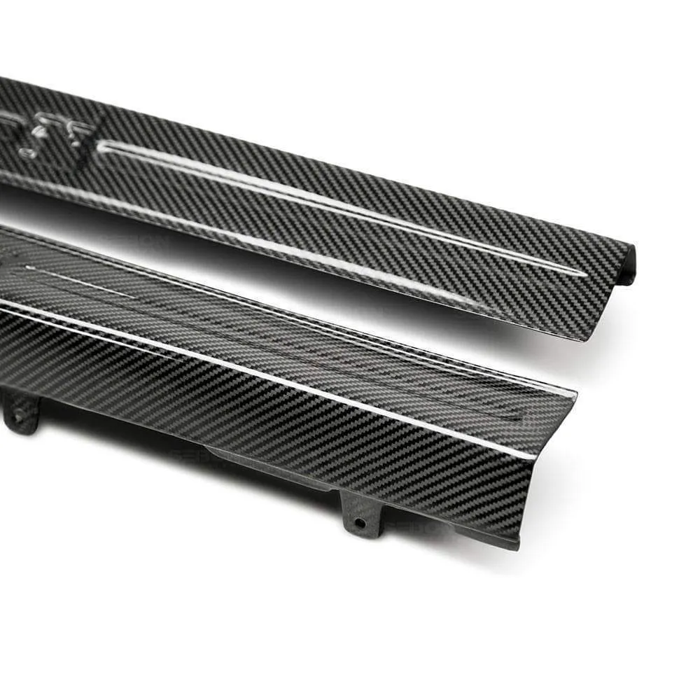 Seibon OEM-Style Carbon Fiber Door Sill Plates (09-20 R35 GT-R)
